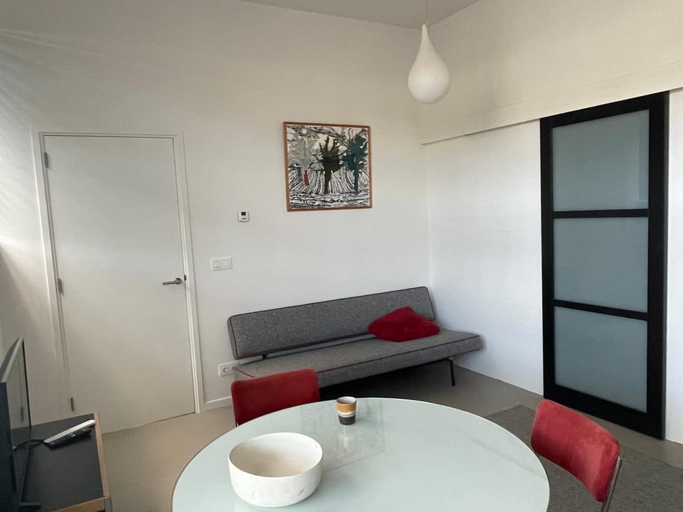 Seating area, Dining area, Internal: Not applicable to any particular room