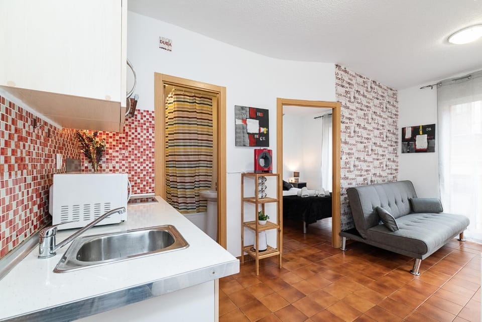 Kitchen or kitchenette, Living room