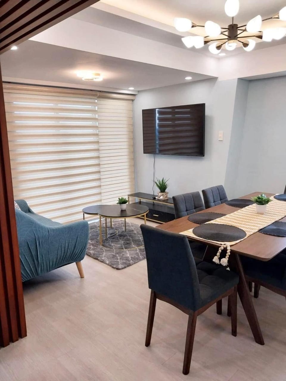 1BEDROOM Unit at Azure north With Netflix up to 6PAX Apartment in Calabarzon