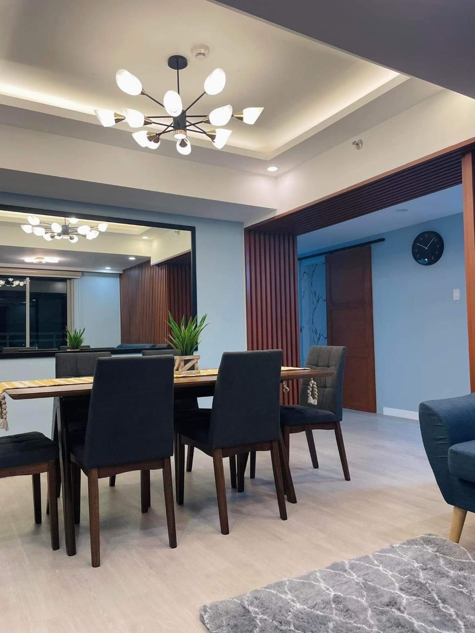 1BEDROOM Unit at Azure north With Netflix up to 6PAX Apartment in Calabarzon