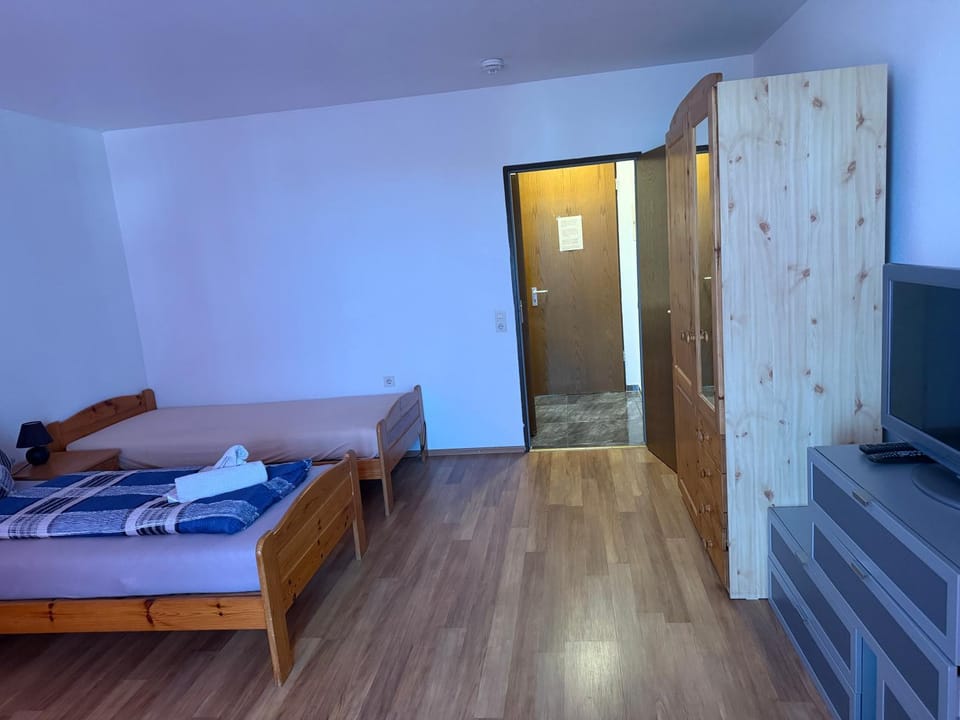 B606, Schönes Appartement in ruhiger Lager Apartment in Koblenz