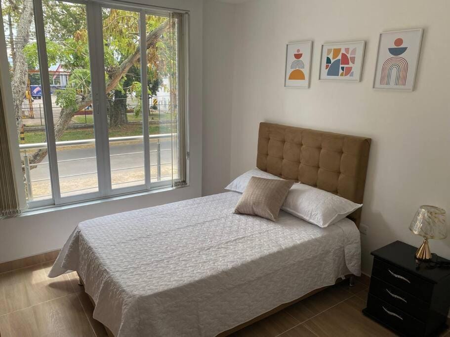 Photo of the whole room, Bedroom