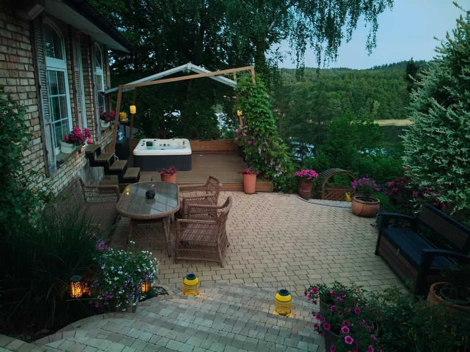 Hot Tub, Balcony/Terrace, furniture