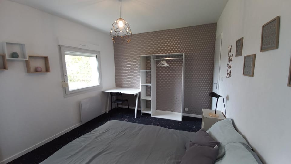 Adorable studio avec entrée indépendante Bed and Breakfast in Dijon