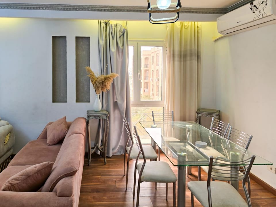 El Rehab City COZY Studio & UNIQUE Location Apartment in New Cairo City