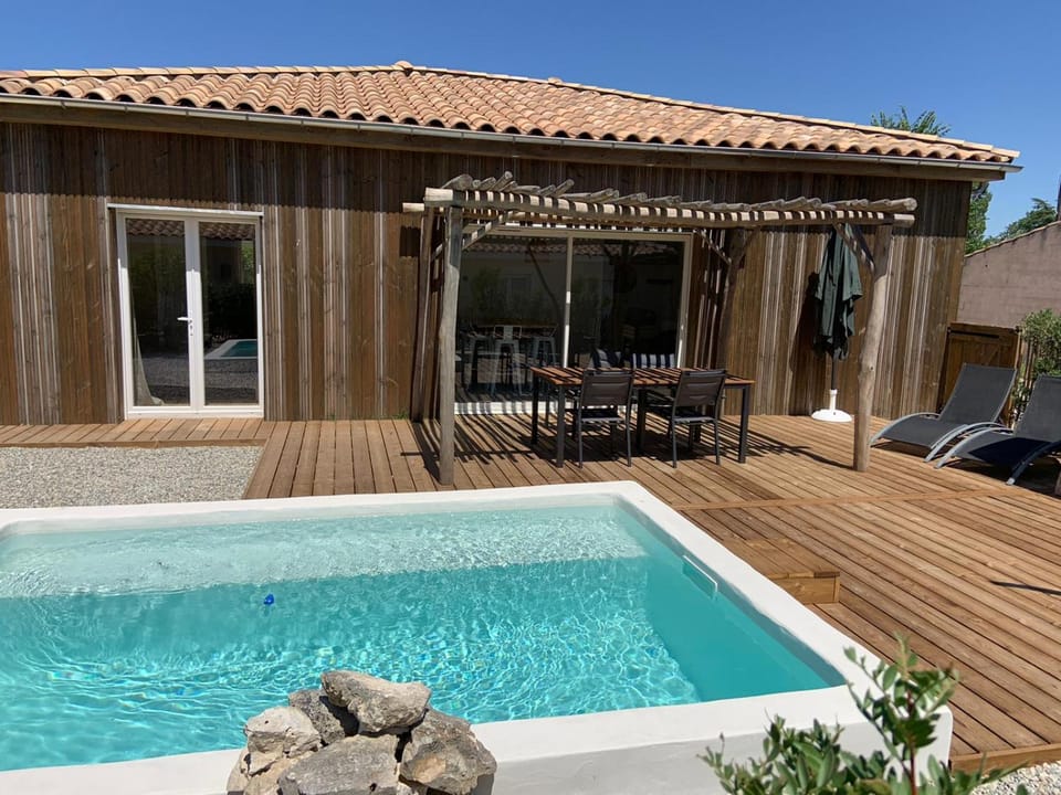Patio, Pool view, Swimming pool