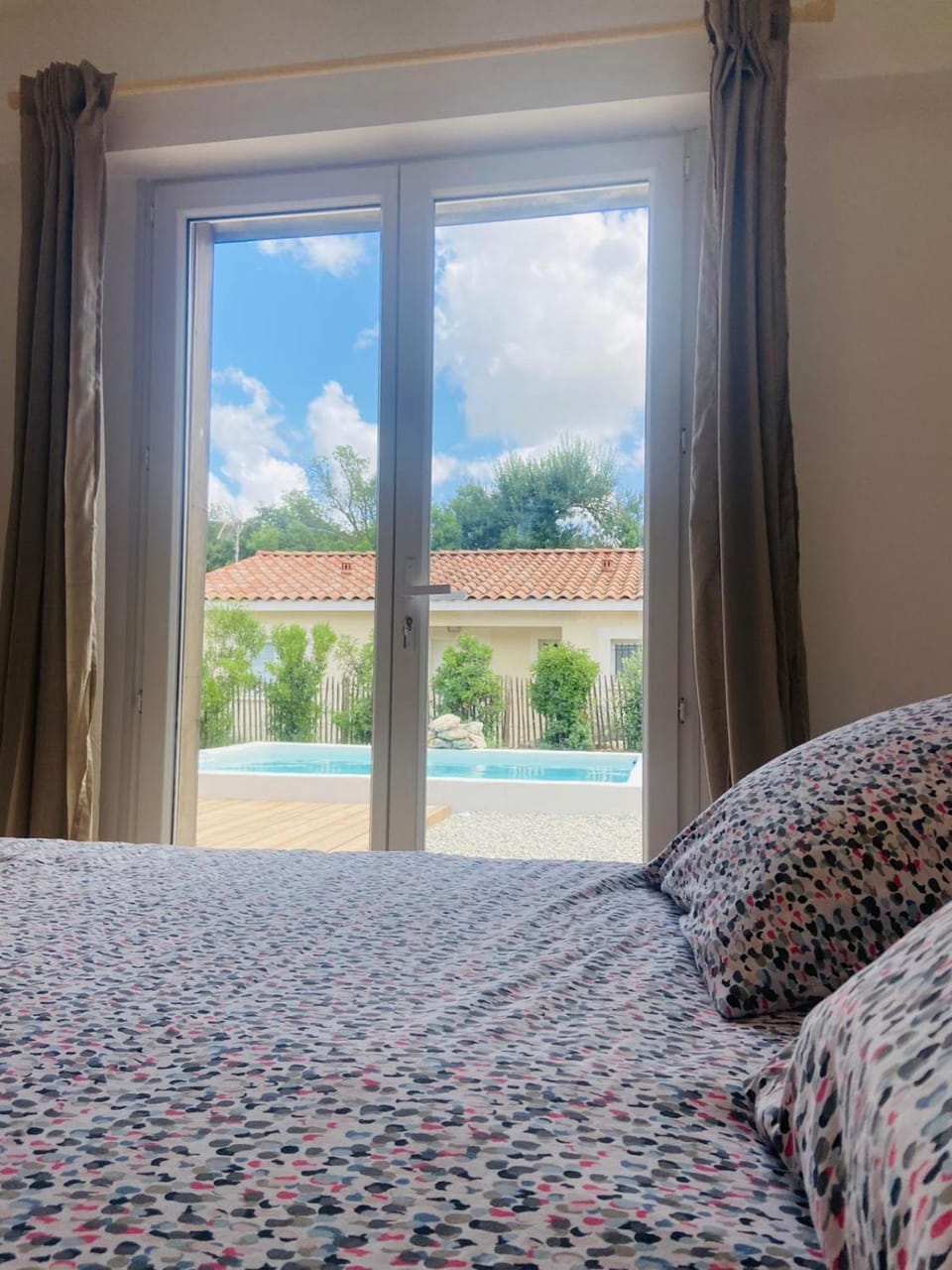 Bed, Bedroom, Pool view