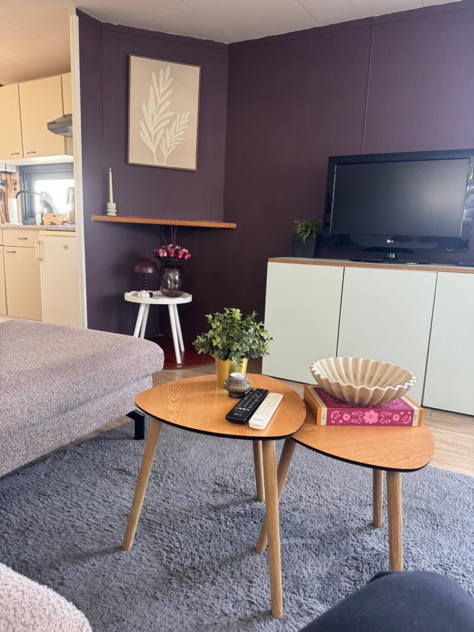 TV and multimedia, Living room, Seating area