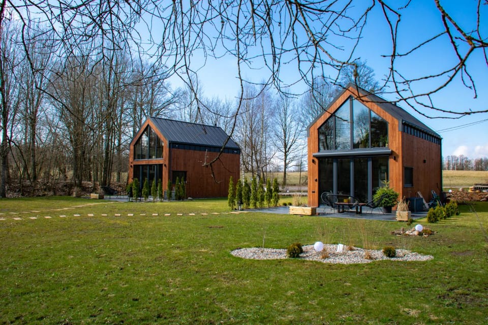Property building, Spring, Day, Natural landscape, Garden, Garden view