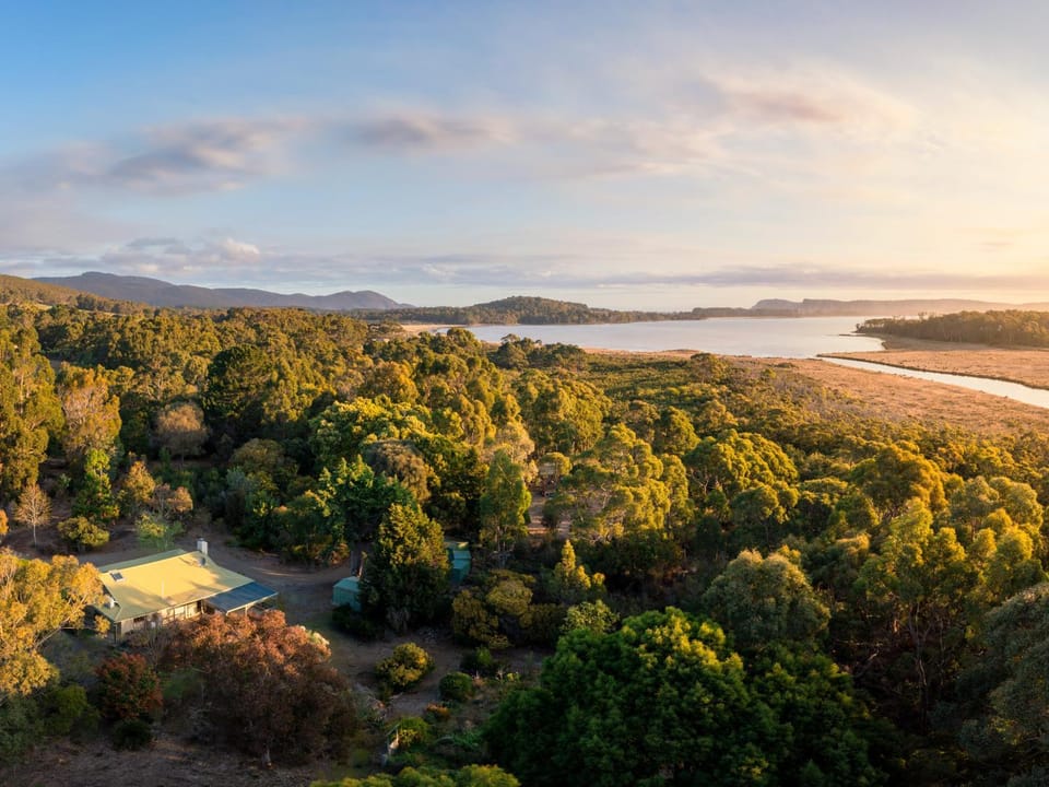 Natural landscape, Bird's eye view, Beach, Lake view, Mountain view, River view, Sea view