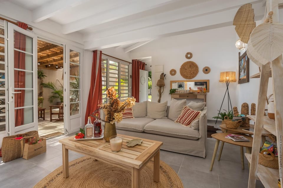 Villa Mahana Villa in Les Trois-Îlets