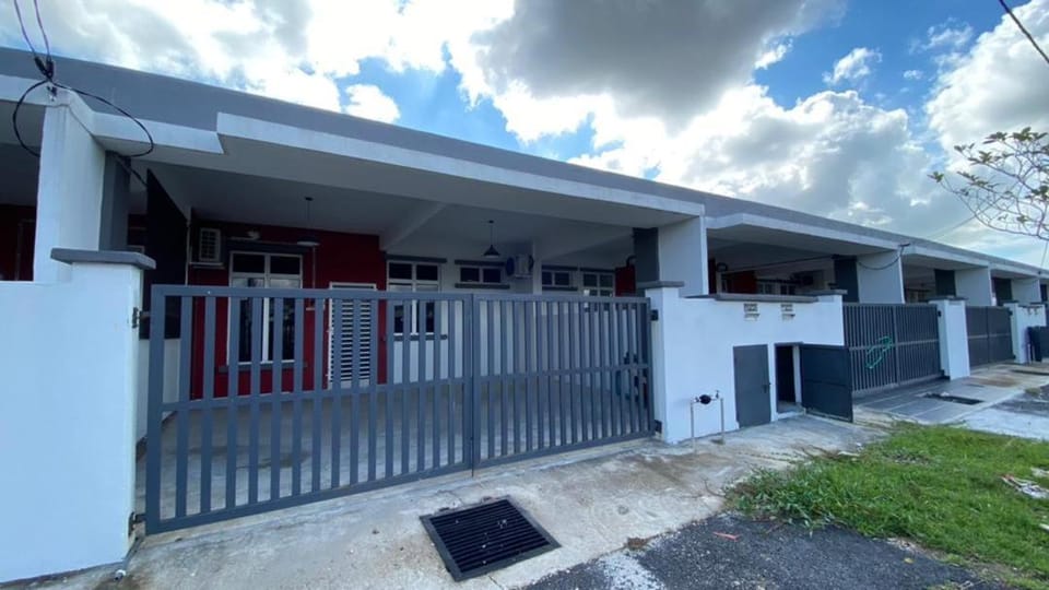 AR Homestay Bukit Kuang Kemaman House in Terengganu, Malaysia
