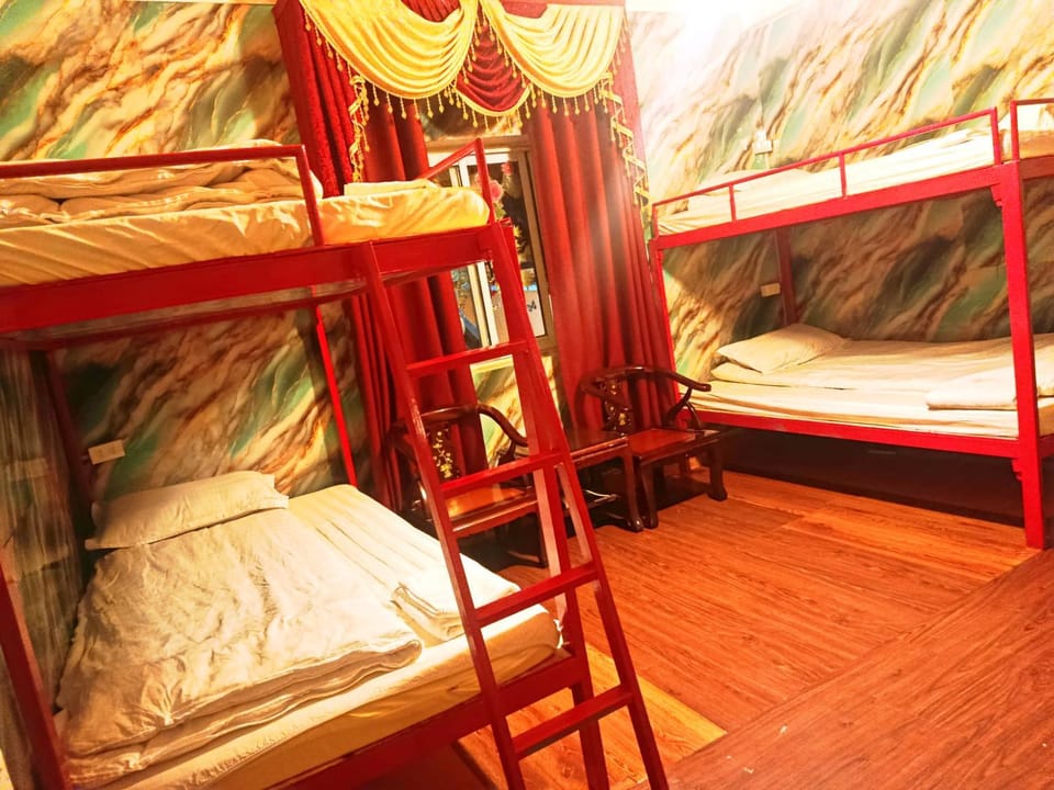 Sunny Sapa Homestay Bed and Breakfast in Laos