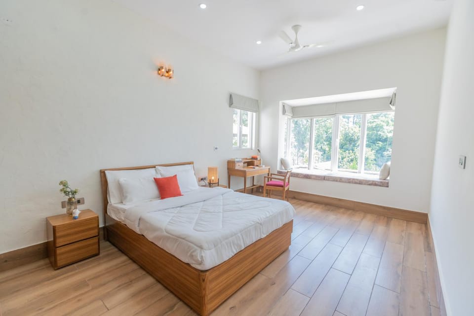 Bed, View (from property/room), View (from property/room), Photo of the whole room, Bedroom