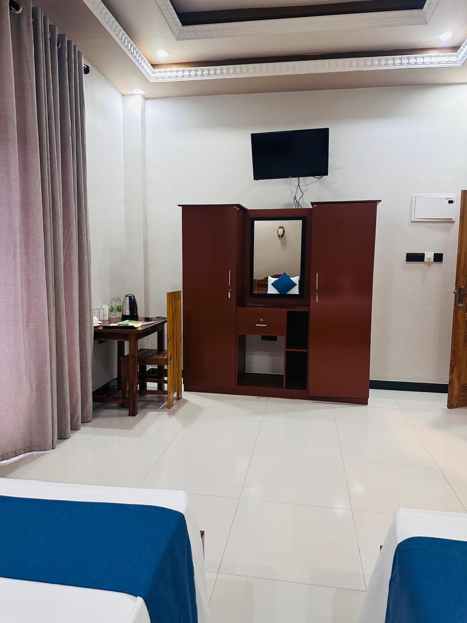 TV and multimedia, air conditioner