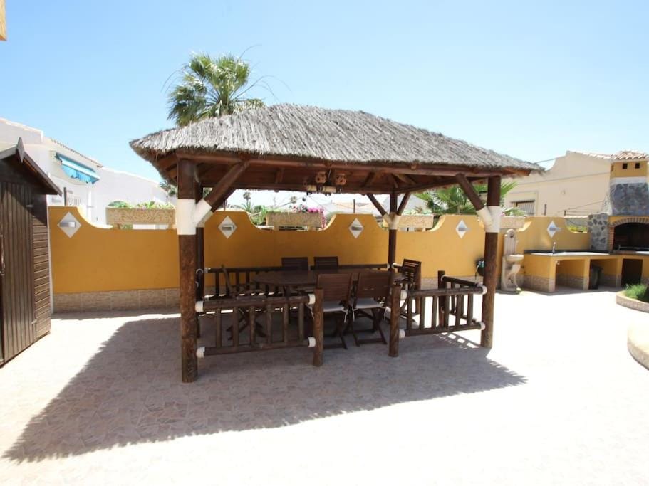 Patio, Dining area