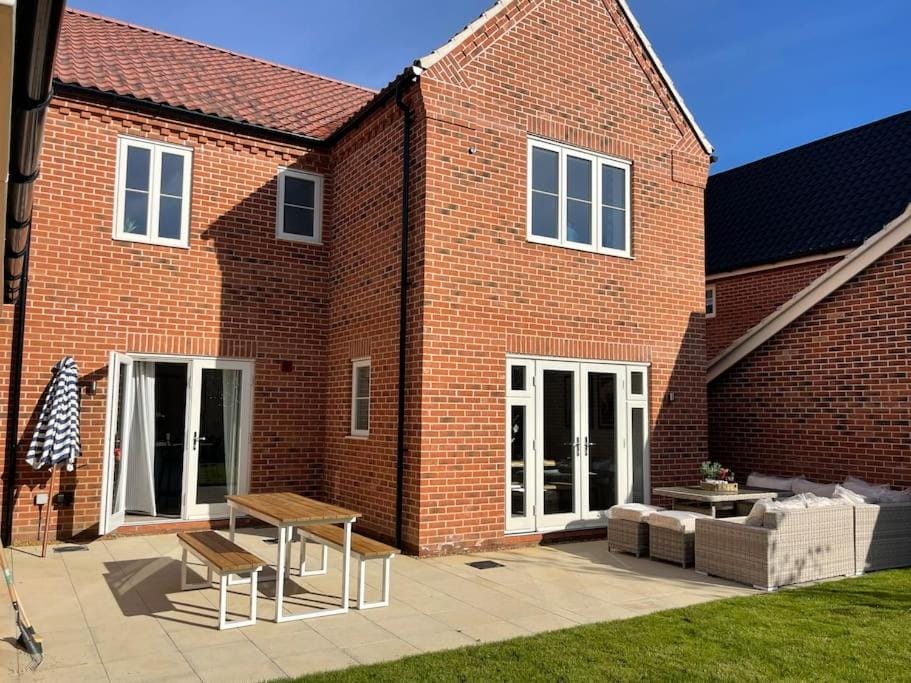 Stunning! Beautiful contemporary property in Holt, Norfolk House in Holt