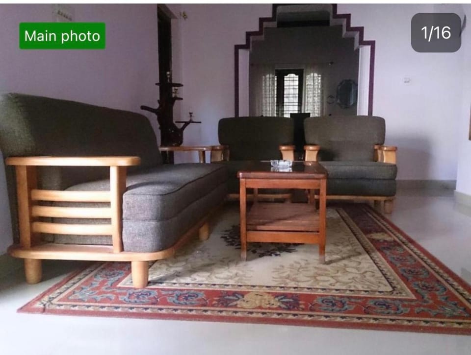 Dhruva Homestay Bed and Breakfast in Madikeri