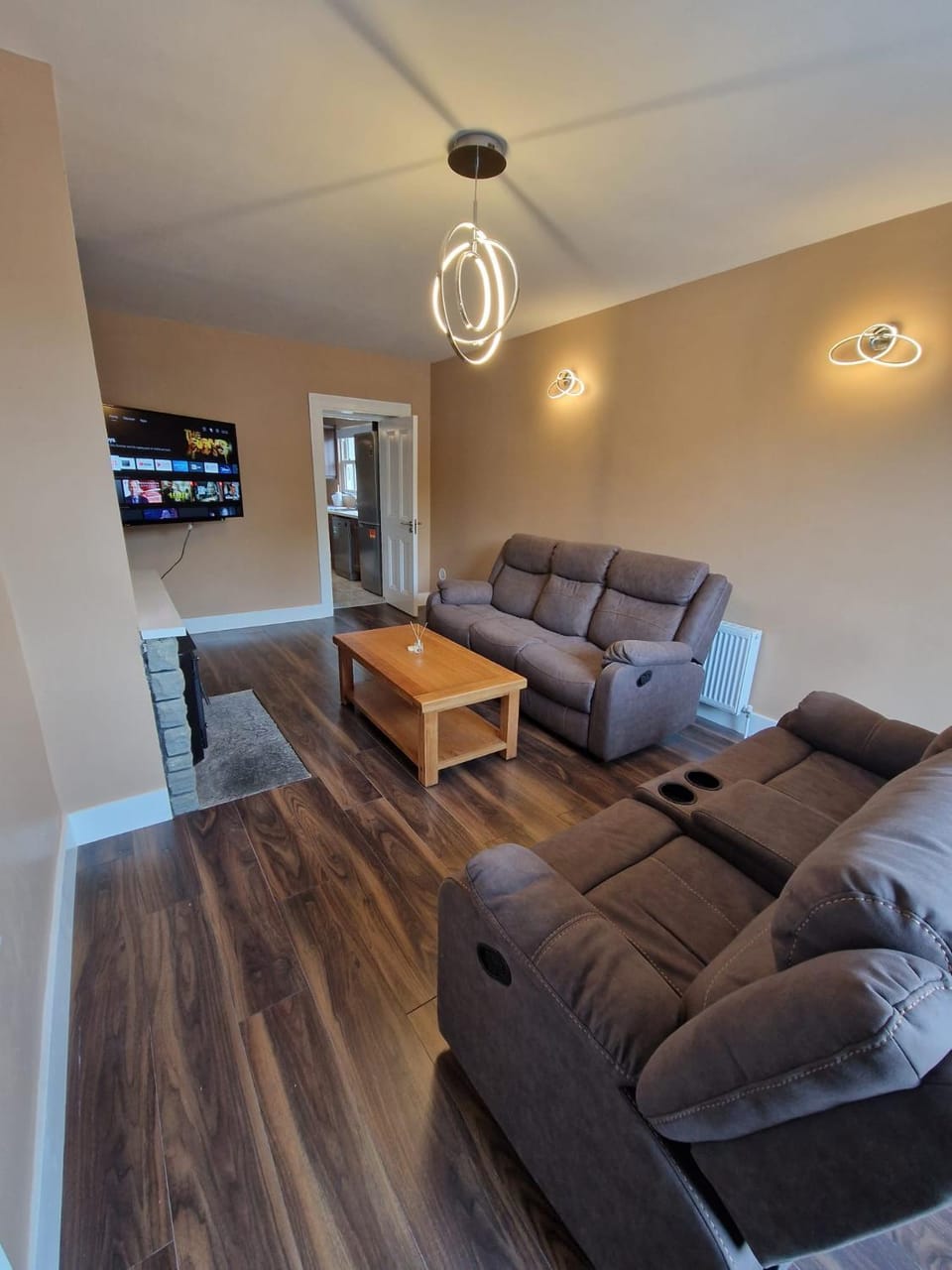 Communal lounge/ TV room, Living room, Seating area