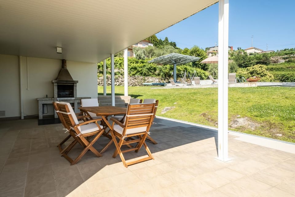 Patio, BBQ facilities, Balcony/Terrace, Garden view