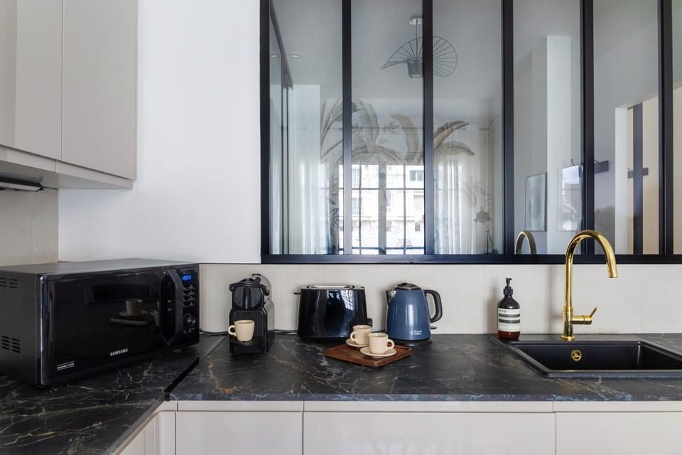 Le Cygne des Champs-Elysées - Mobility lease Apartment in Paris