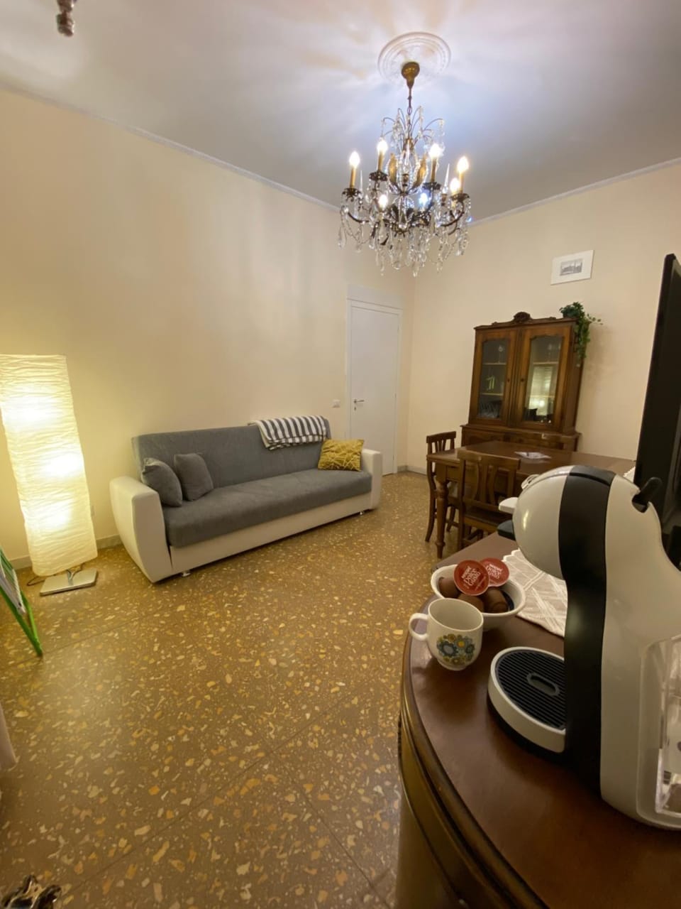 Coffee/tea facilities, Seating area