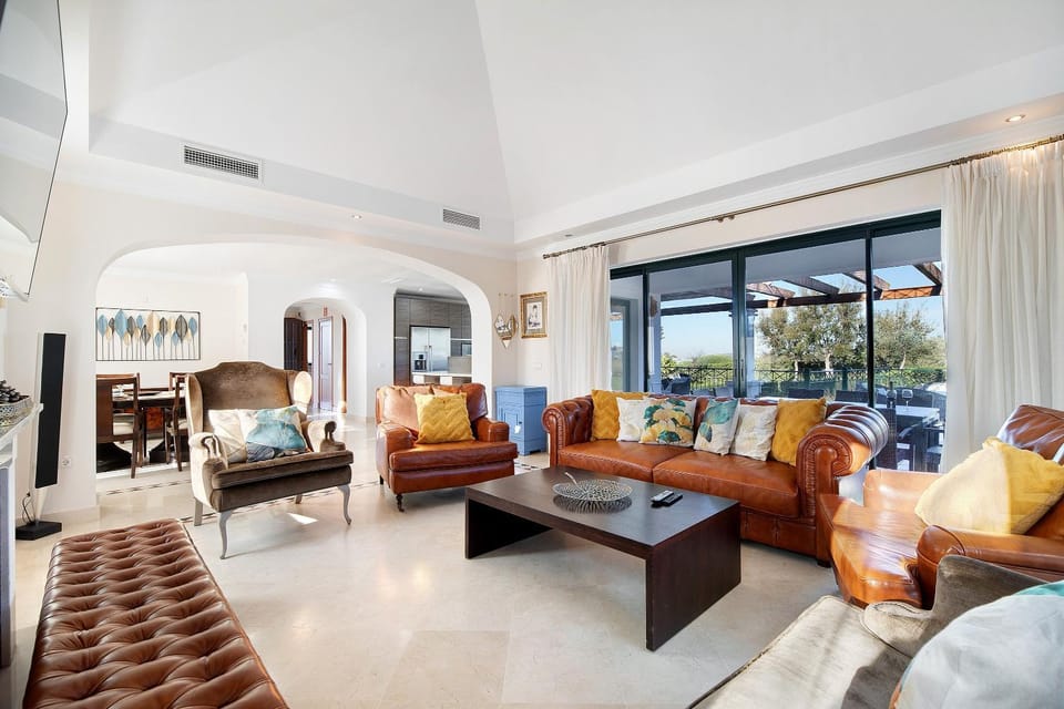 Property building, Living room