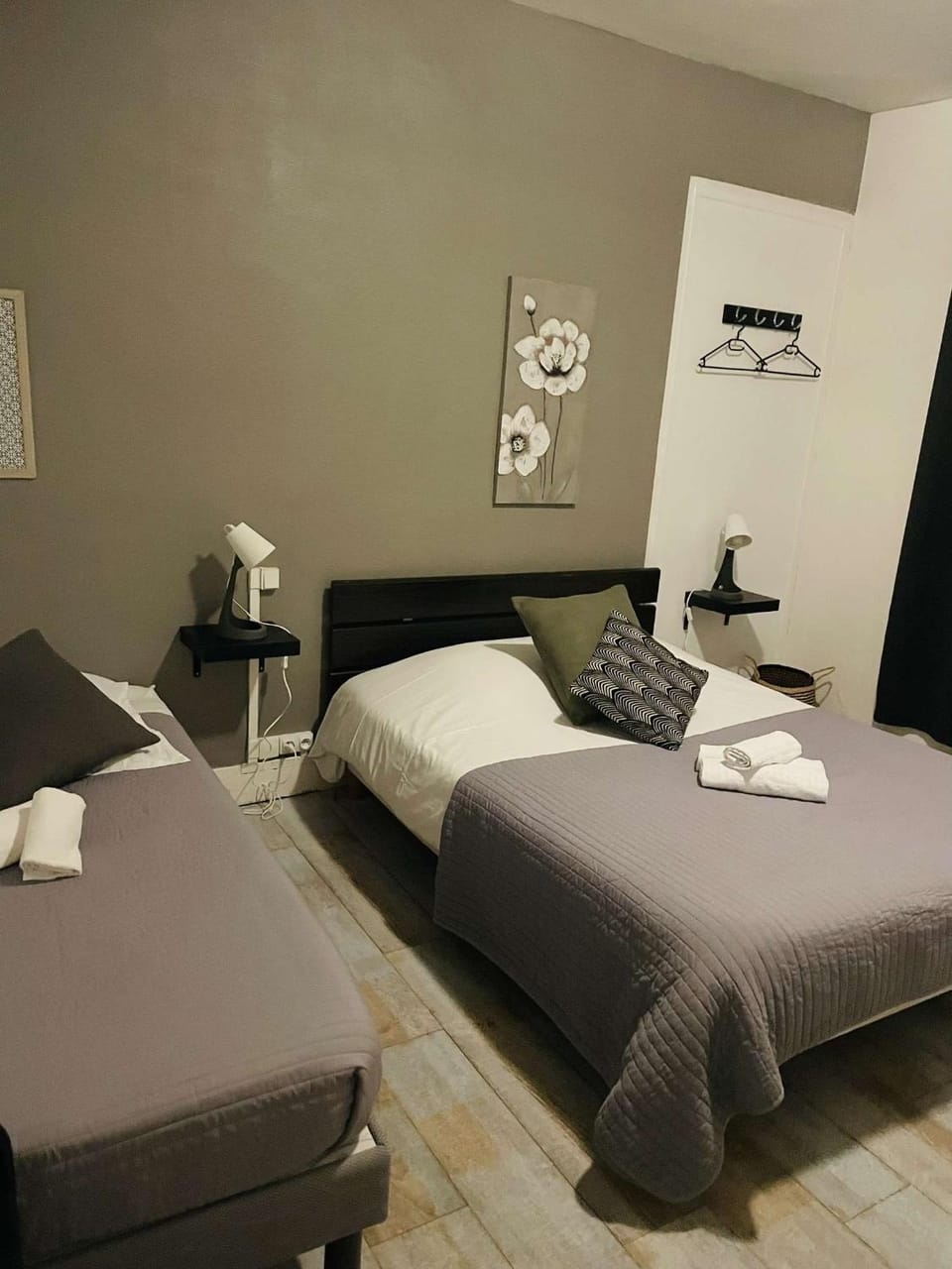 Bar du Marché - Hôtel - Restaurant Hotel in Centre-Val de Loire