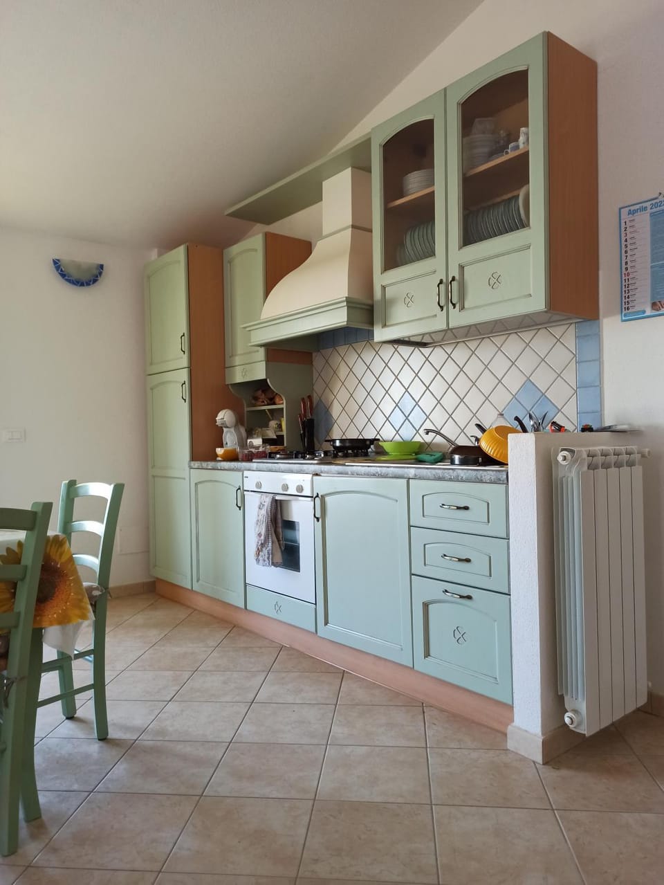 Kitchen or kitchenette, Dining area, stove
