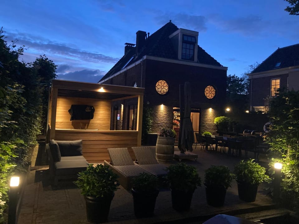 Property building, Garden