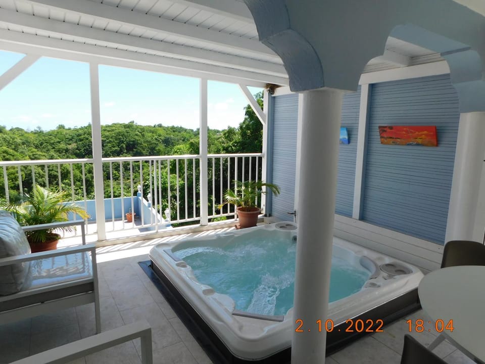 Les Hauts de Sainte-Anne "2 Spas privatifs" House in Les Abymes