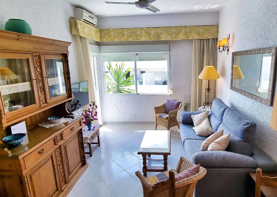 TV and multimedia, Living room, air conditioner