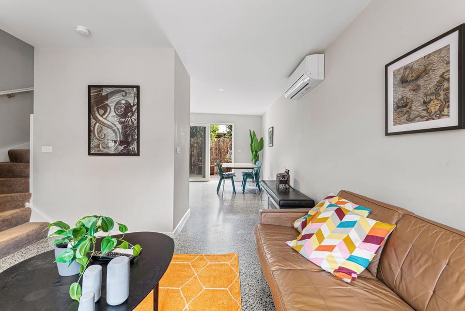 Convenient Bayside Living at the Edge of the City House in Melbourne