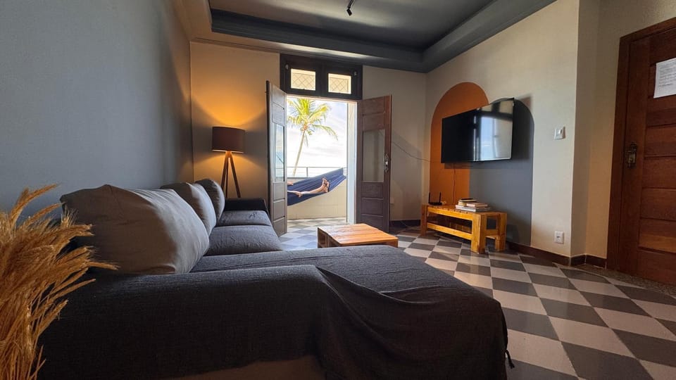Communal lounge/ TV room, TV and multimedia, Living room, Seating area