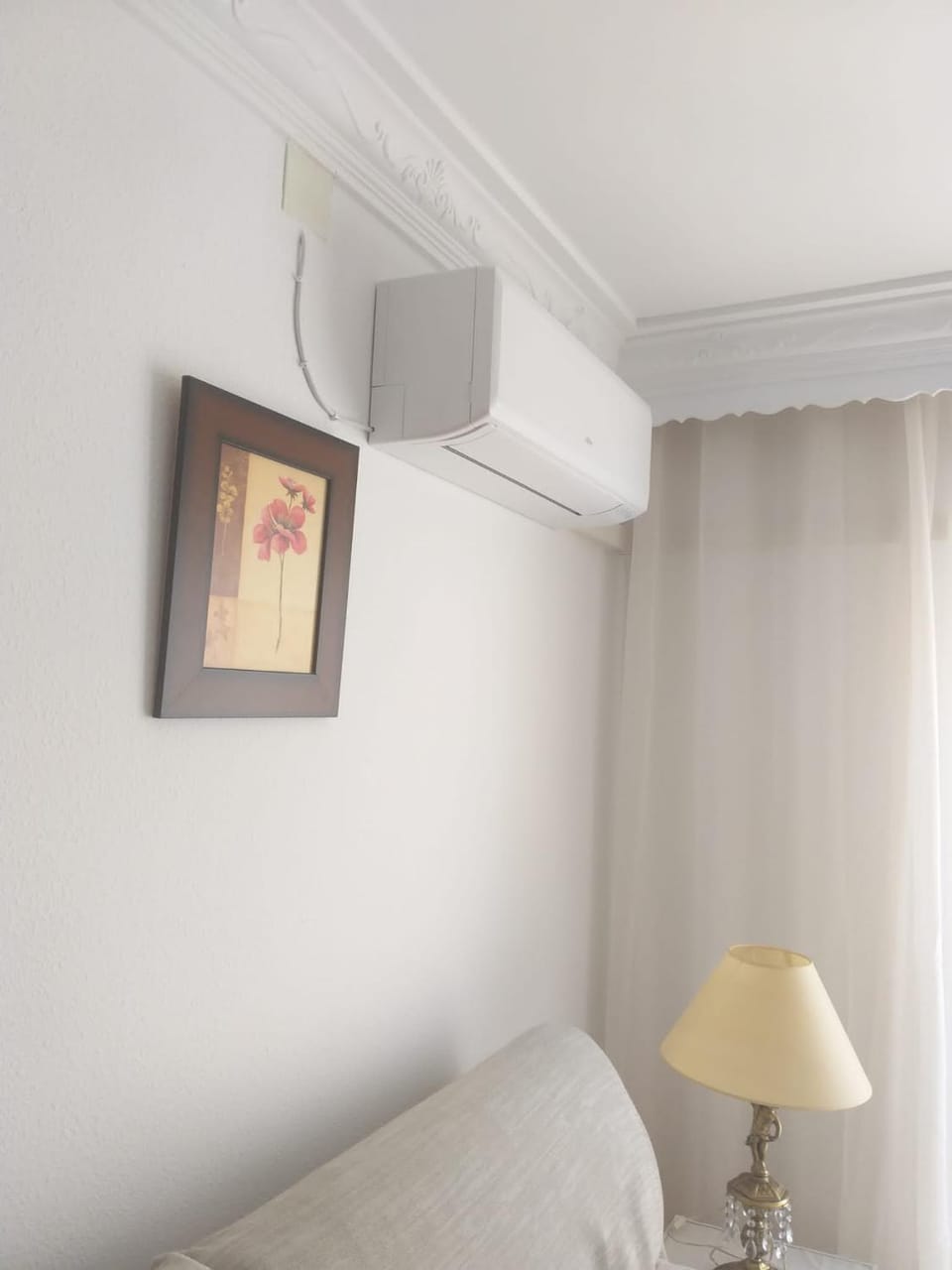 Living room, air conditioner