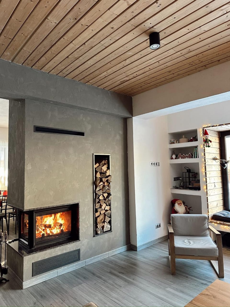 Living room, Seating area, fireplace