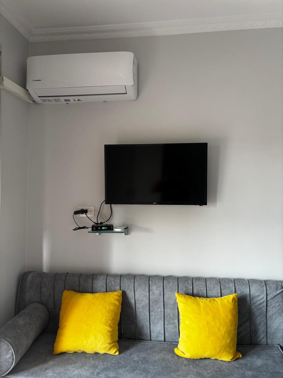 Communal lounge/ TV room, TV and multimedia, air conditioner