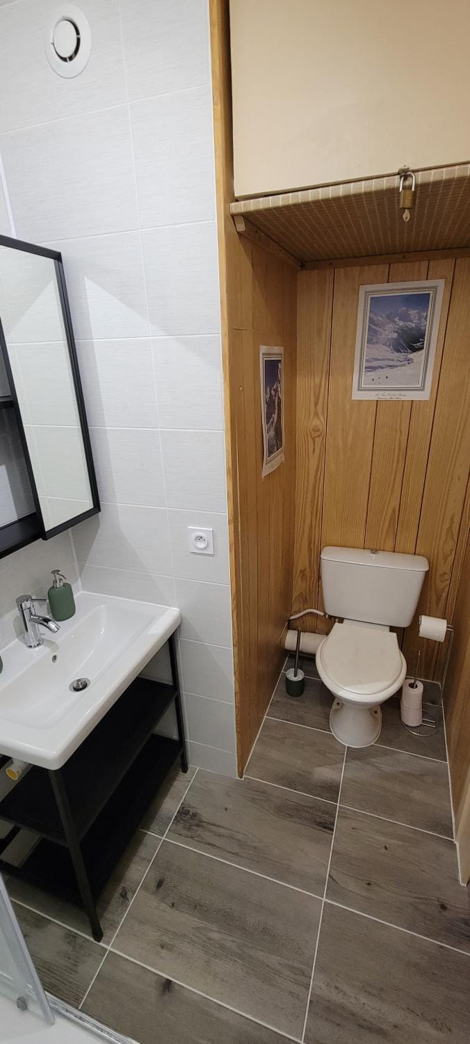 Toilet, Bathroom