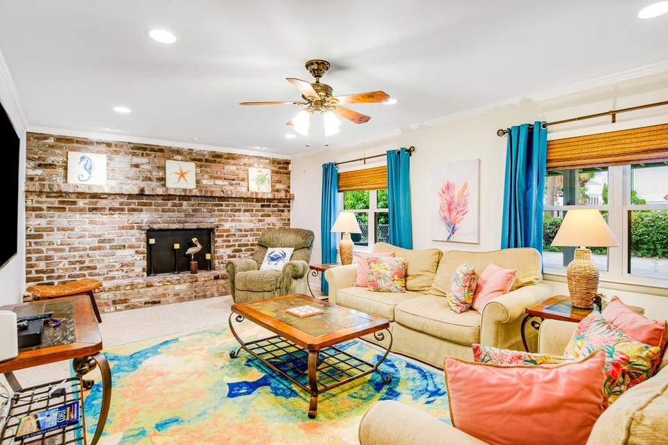 Marigold Cottage House in Tybee Island