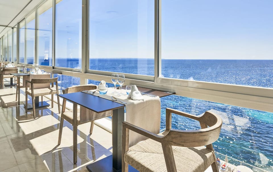 Dining area, Sea view