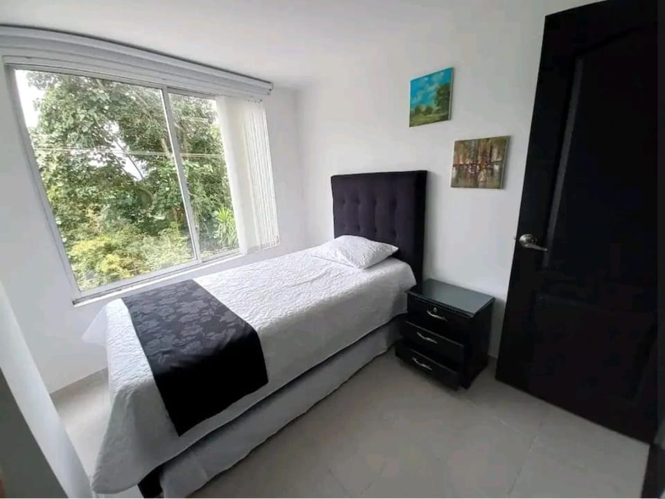 Apartamento amoblado en la Francia Apartment in Manizales