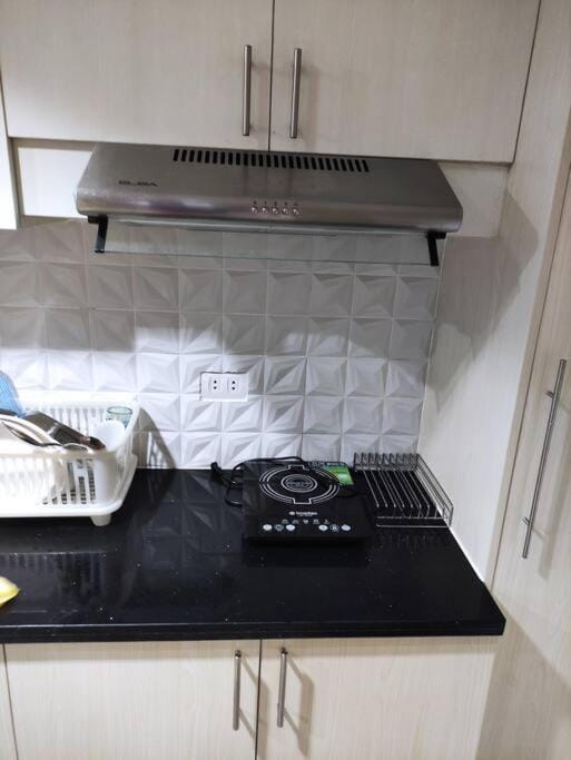 Studio U Across SM Cebu with kitchen! sunvida 2407 Apartment in Lapu-Lapu City