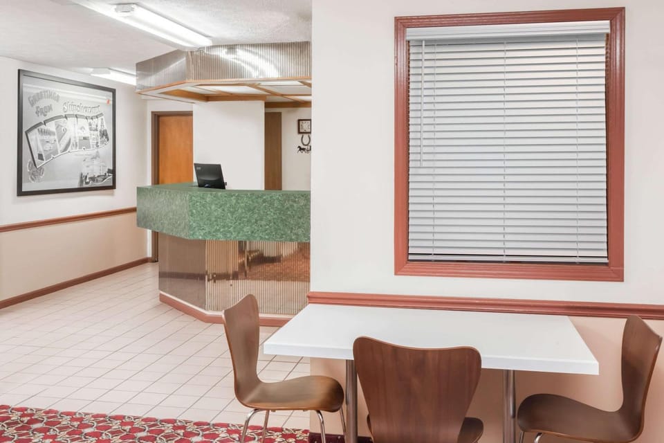 Lobby or reception, On site