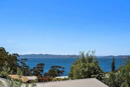 New Architect designed Coastal retreat-water views House in Tasmania