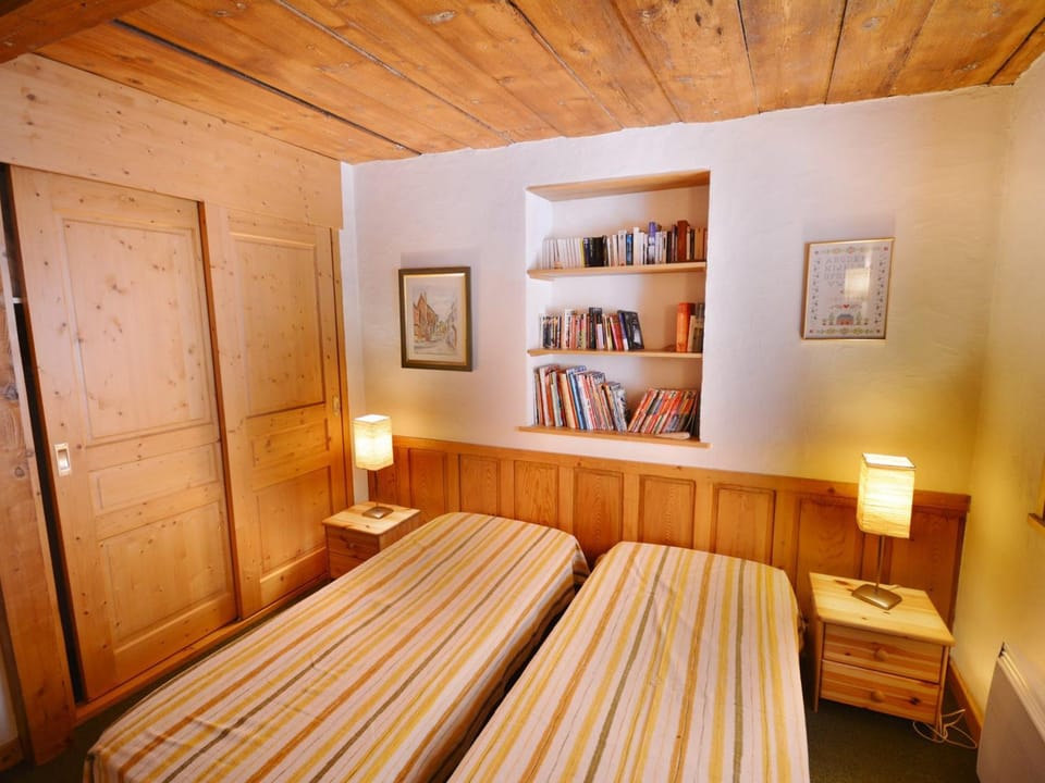 Chalet rénové 8 pers. proche centre et pistes avec parking Apartment in Montriond