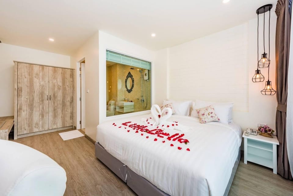 Bed, Photo of the whole room, Bedroom, towels, wardrobe