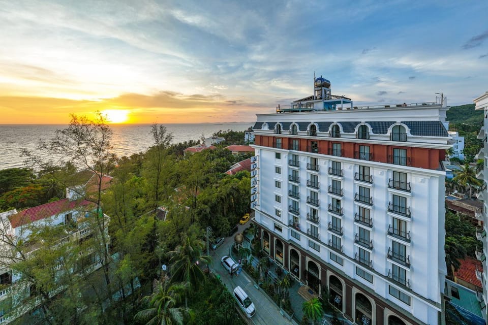 Property building, Natural landscape, Sea view, Sunset
