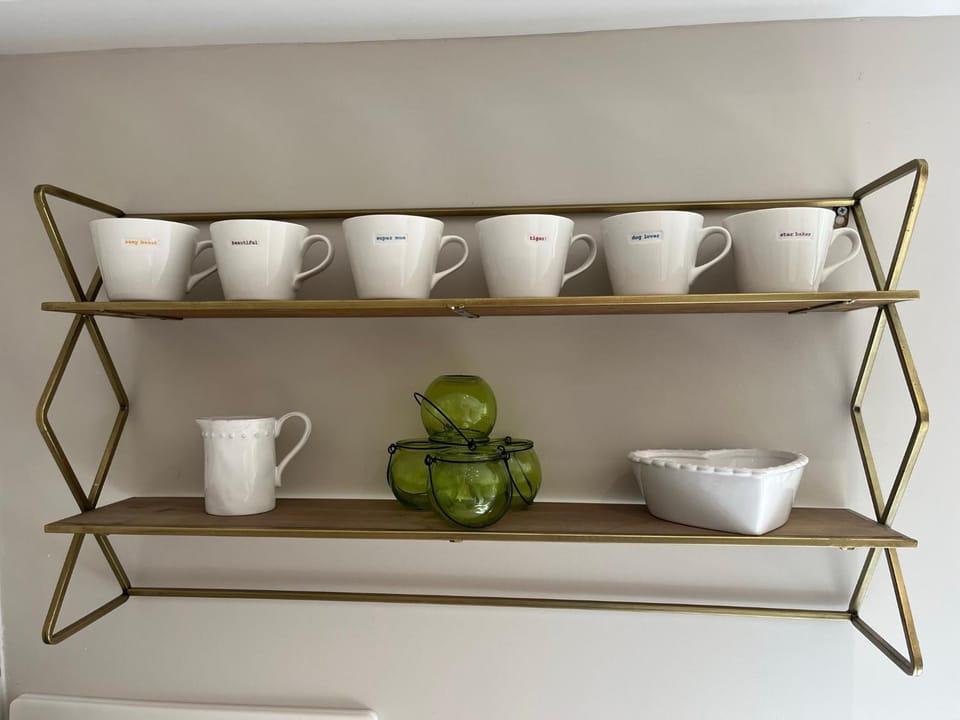 Coffee/tea facilities, Kitchen or kitchenette, Decorative detail