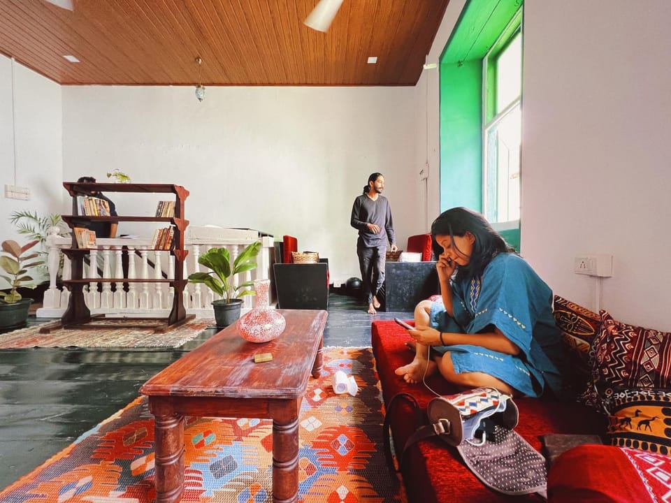 Library, Seating area, group of guests