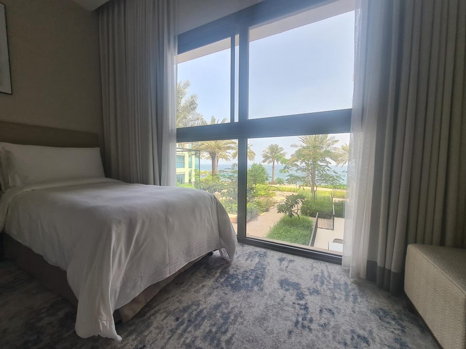 Luxury sea view Apartment In Address Hotel Fujairah Apartment hotel in Sharjah